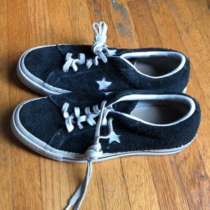 Black one star converse🌟